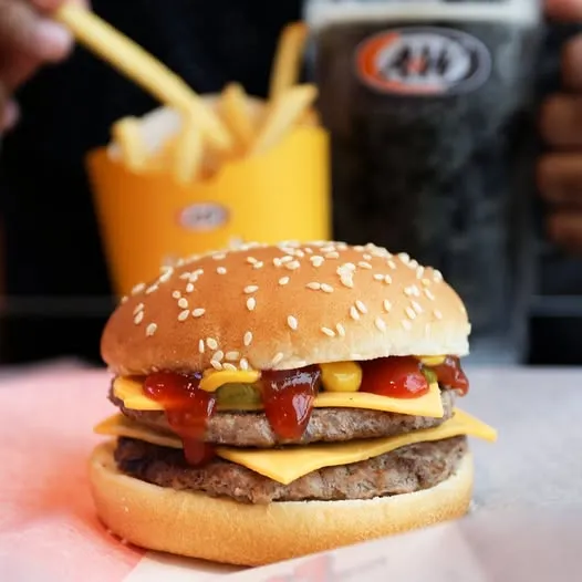 A&W Hamburger – Double